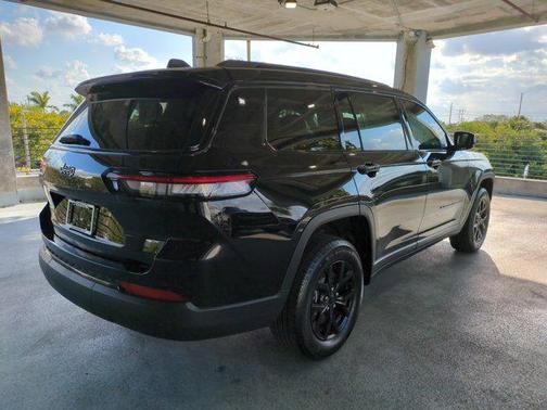 2025 Jeep Grand Cherokee L Altitude