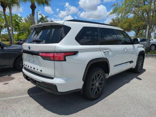2023 Toyota Sequoia Platinum
