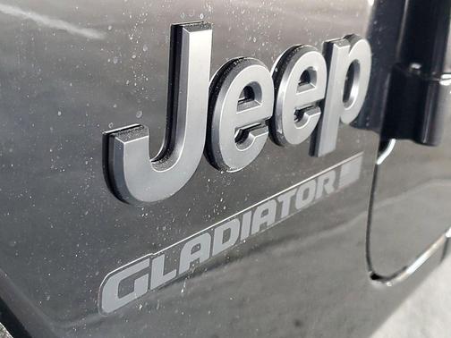 Black Clearcoat 2026 Jeep Gladiator Sport S