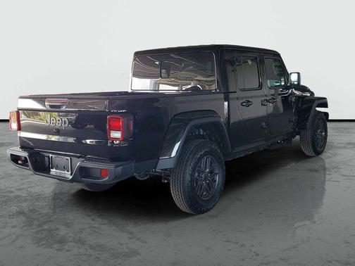 Black Clearcoat 2026 Jeep Gladiator Sport S
