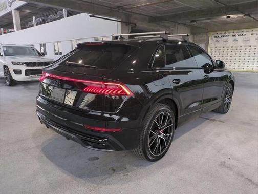 2023 Audi Q8 55 Premium Plus