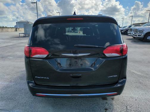 2017 Chrysler Pacifica Limited