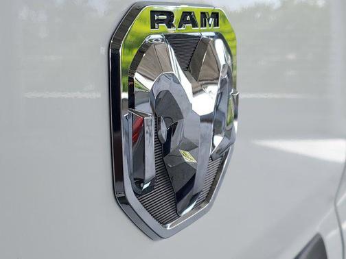 Bright White Clearcoat 2026 RAM ProMaster 1500 Low Roof