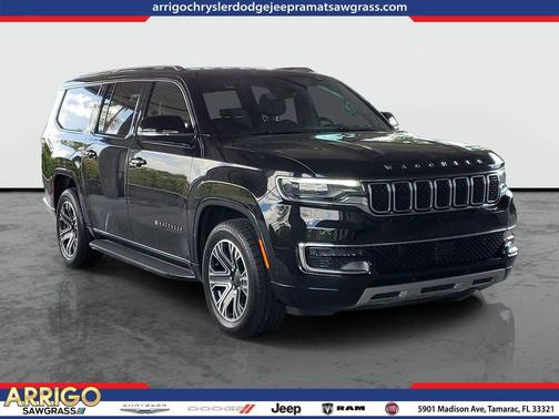 Diamond Black Crystal Pearlcoat 2024 Jeep Wagoneer L Series II