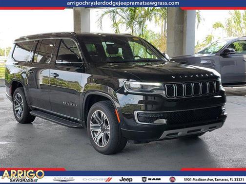 Diamond Black Crystal Pearlcoat 2024 Jeep Wagoneer L Series II