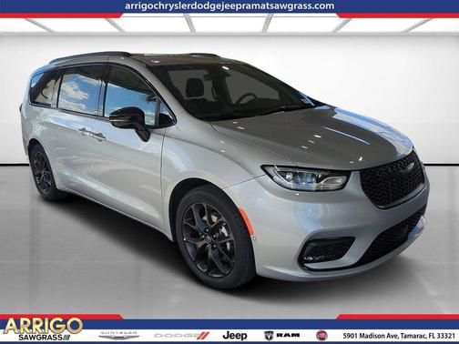 2026 Chrysler Pacifica L