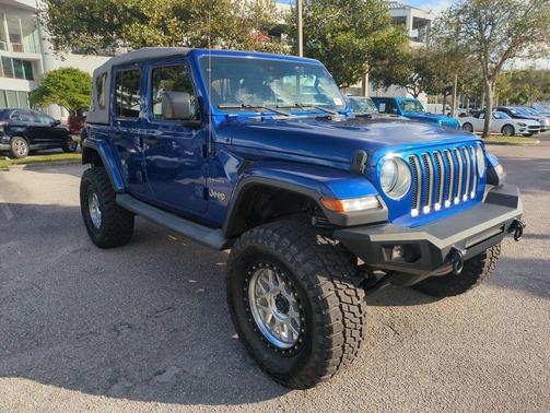 2019 Jeep Wrangler Unlimited Sahara