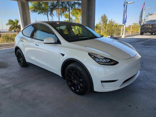2023 Tesla Model Y Long Range Dual Motor All-Wheel Drive