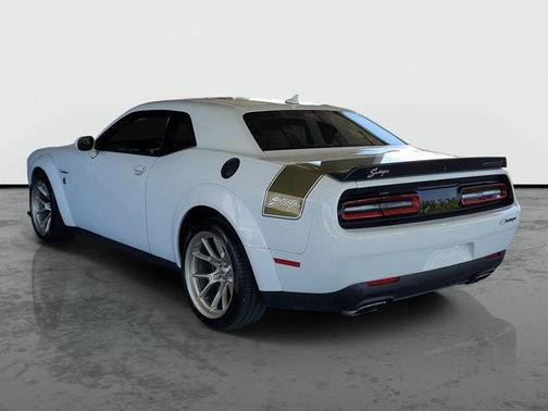 White Knuckle Clearcoat 2023 Dodge Challenger R/T Scat Pack Widebody