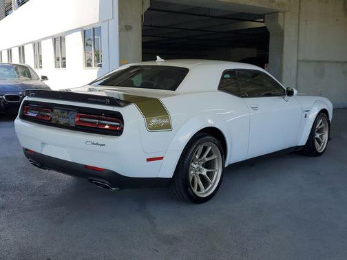 White Knuckle Clearcoat 2023 Dodge Challenger R/T Scat Pack Widebody