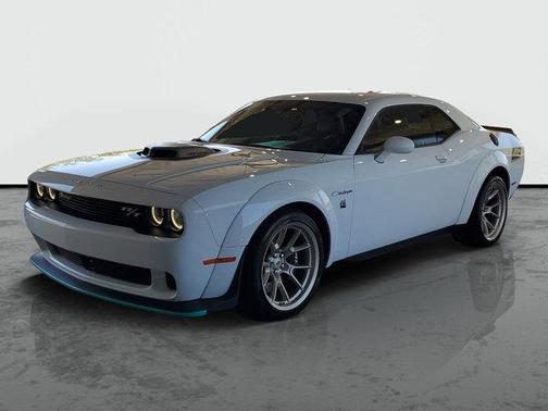 White Knuckle Clearcoat 2023 Dodge Challenger R/T Scat Pack Widebody