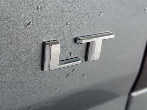 Satin Steel Metallic 2022 Chevrolet Colorado LT
