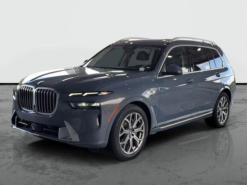 Copper Metallic 2026 BMW X7 xDrive40i