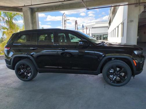 2025 Jeep Grand Cherokee Limited X