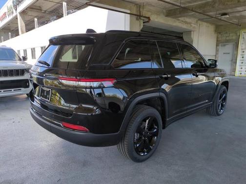 2025 Jeep Grand Cherokee Limited X