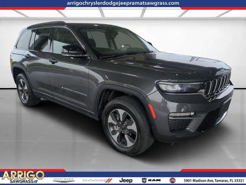 Baltic Gray Metallic Clearcoat 2024 Jeep Grand Cherokee 4xe Base