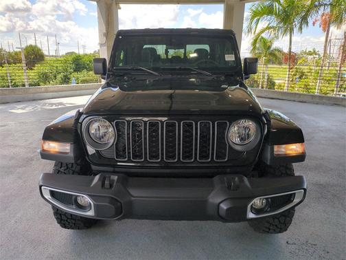 2025 Jeep Gladiator High Tide