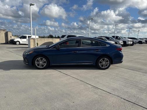2018 Hyundai SONATA Sport