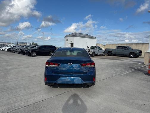 2018 Hyundai SONATA Sport