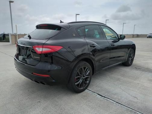 2018 Maserati Levante Base