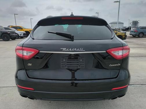 2018 Maserati Levante Base