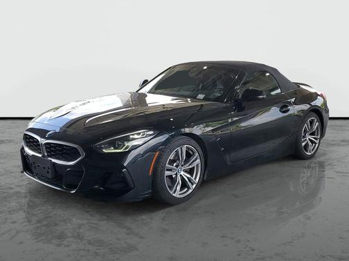 Black Sapphire Metallic 2025 BMW Z4 sDrive30i
