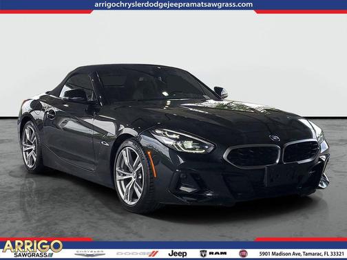 Black Sapphire Metallic 2025 BMW Z4 sDrive30i