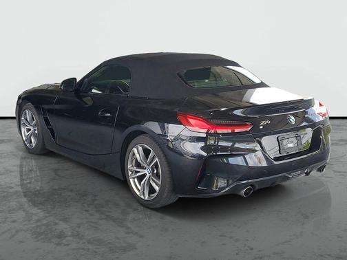 Black Sapphire Metallic 2025 BMW Z4 sDrive30i