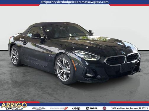 Black Sapphire Metallic 2025 BMW Z4 sDrive30i