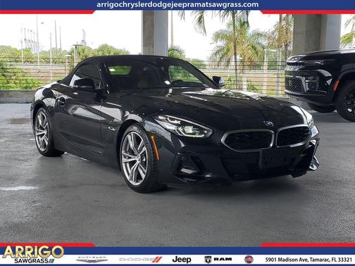 Black Sapphire Metallic 2025 BMW Z4 sDrive30i