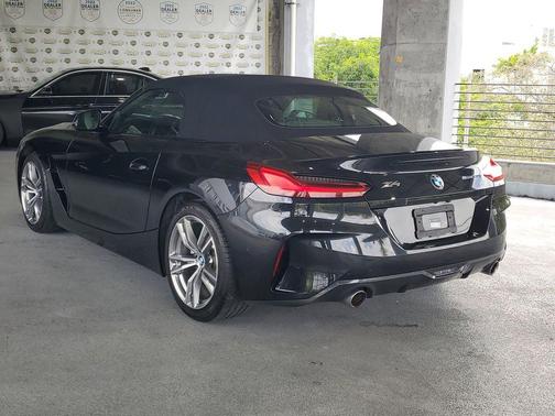Black Sapphire Metallic 2025 BMW Z4 sDrive30i