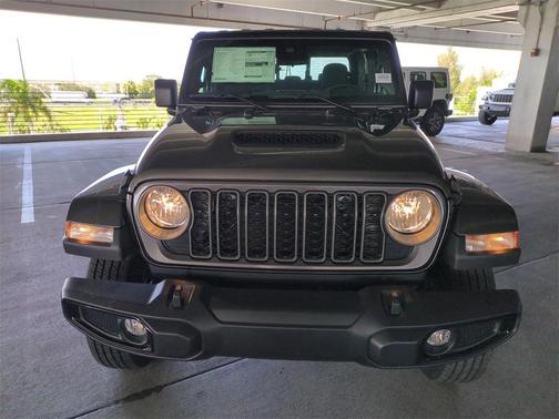 2025 Jeep Gladiator Sport S
