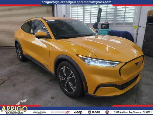 2022 Ford Mustang Mach-E Select