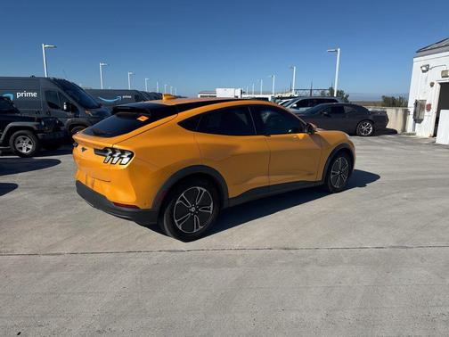 2022 Ford Mustang Mach-E Select