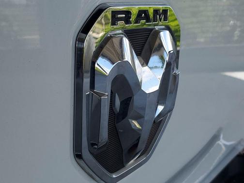 Bright White Clearcoat 2024 RAM 1500 Big Horn/Lone Star