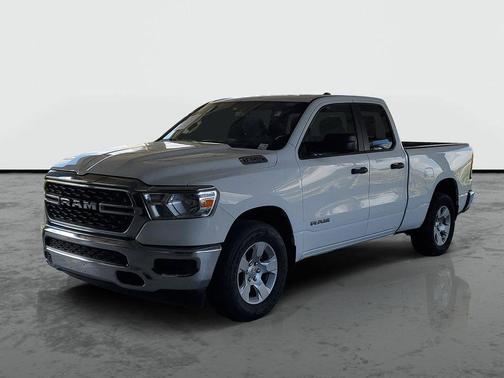 Bright White Clearcoat 2024 RAM 1500 Big Horn/Lone Star