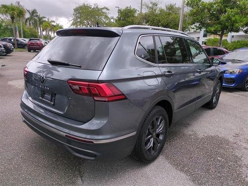 2024 Volkswagen Tiguan 2.0T SE