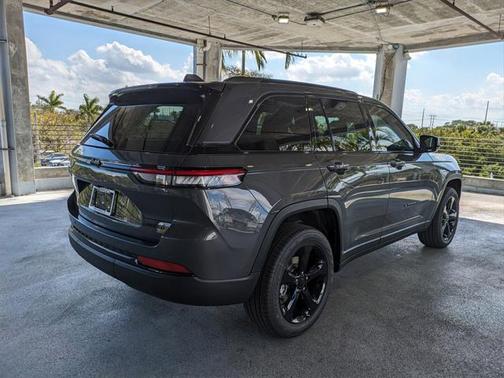 2025 Jeep Grand Cherokee Limited X
