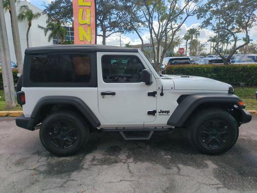 2022 Jeep Wrangler Sport S