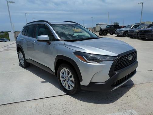 2022 Toyota Corolla Cross LE