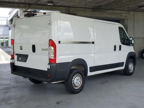 Bright White Clearcoat 2025 RAM ProMaster 2500 Tradesman