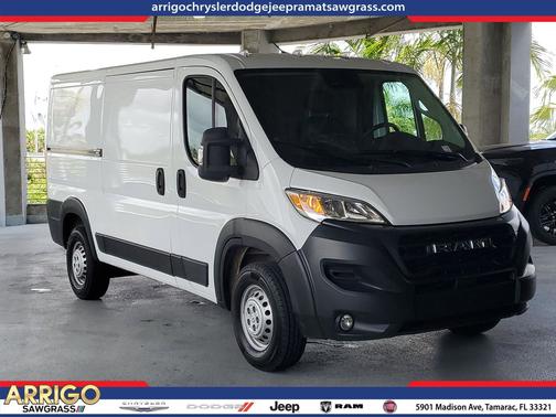 Bright White Clearcoat 2025 RAM ProMaster 2500 Tradesman