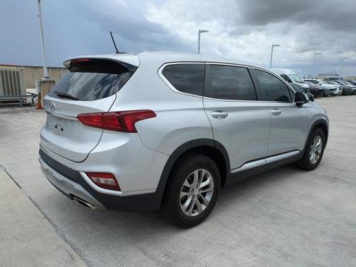 2019 Hyundai SANTA FE SE 2.4