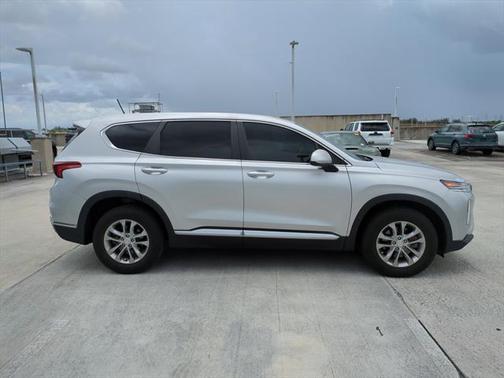 2019 Hyundai SANTA FE SE 2.4