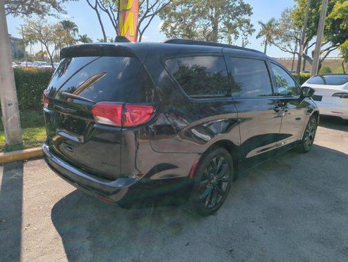 2020 Chrysler Pacifica Red S Edition