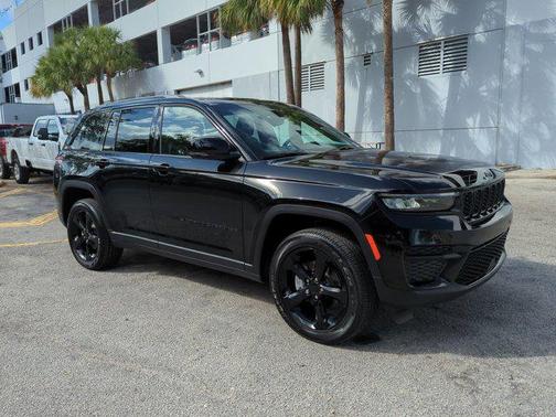 2023 Jeep Grand Cherokee Altitude