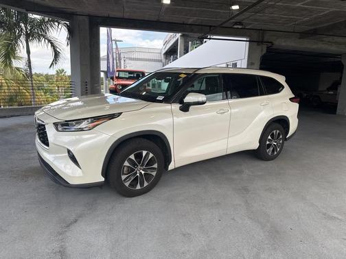 2020 Toyota Highlander XLE