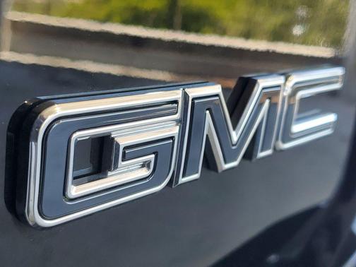 Void Black 2025 GMC HUMMER EV SUV 2X