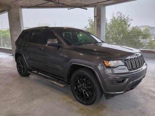 2021 Jeep Grand Cherokee Laredo