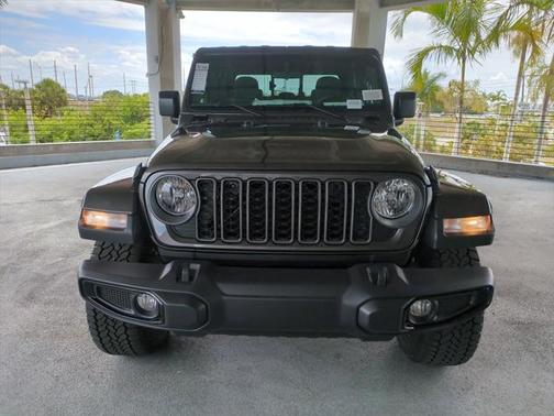 2025 Jeep Gladiator Nighthawk